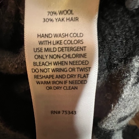 Tahari Cowl Neck Poncho Sweater 70% Wool 30% Yak Blend Grey Black Stripe Size S - Picture 8 of 10